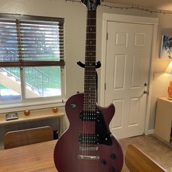Epiphone Les Paul Studio 2009 Satin Cherry Electric Guitar