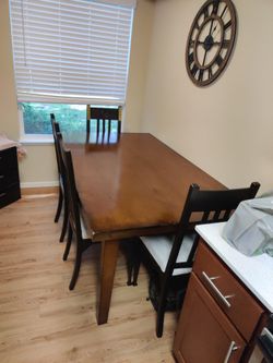 Heavy Vintage Table And Chairs