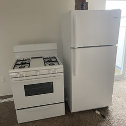 White Frigidaire Stove And Shit Today