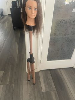 Mannequin Head With Tripod Stand