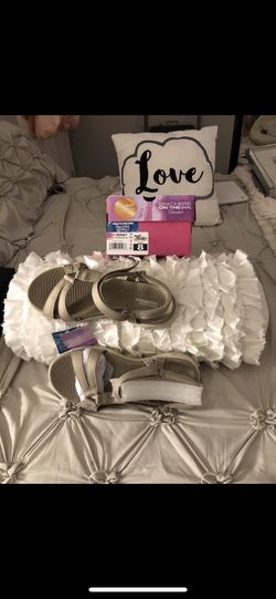  Sketchers Brand new Size 8 Washable