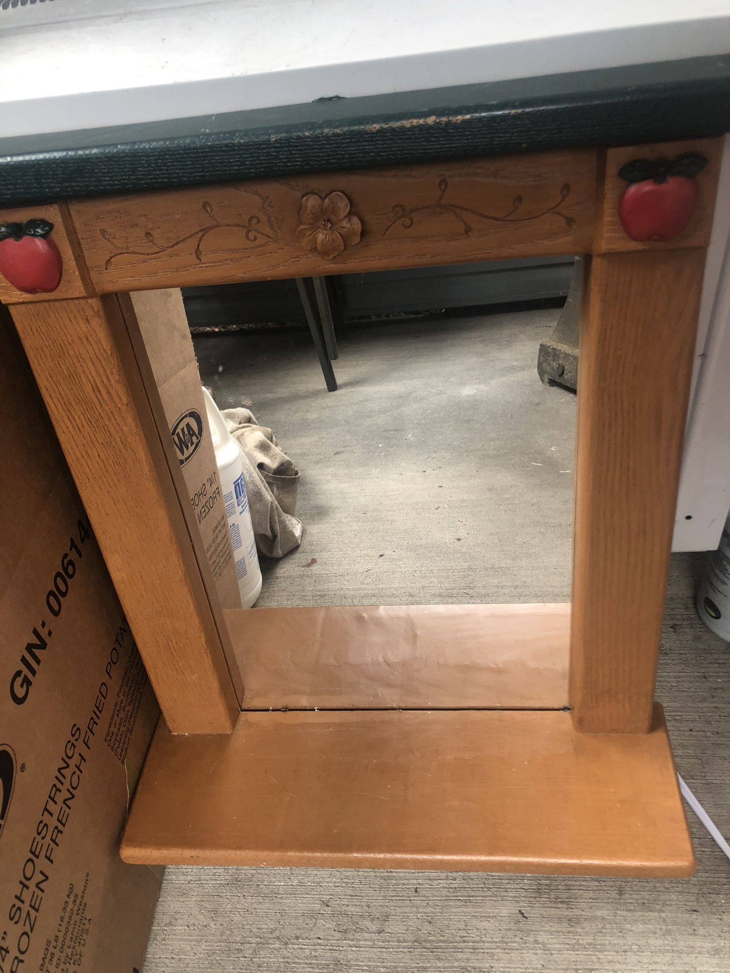 Mirrored Apple shelf
