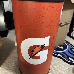 PFI Gatorade Iceman II Drink Cooler With Wheels, Lid & Reservoir