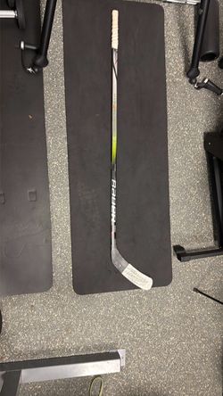 Bauer hyper light 2 hockey stick