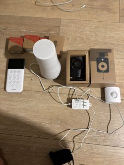 Simplisafe Home Security Camera And Sensors