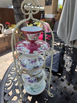 4 teacups