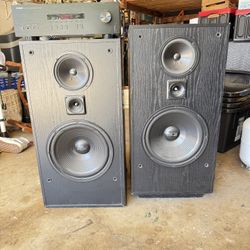 Yamaha Receiver With Dcm Speakers