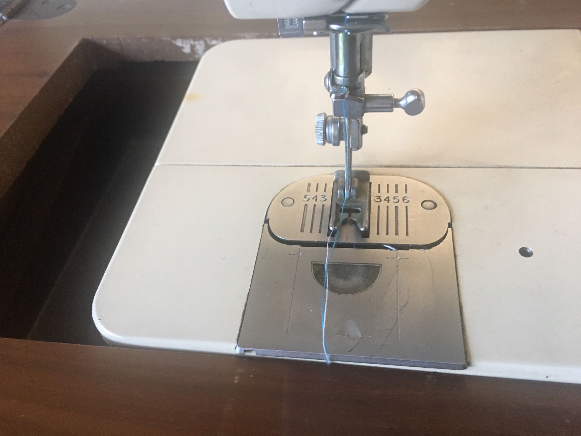 Singer Athena 2000 Sewing Machine for Sale in Los Angeles, CA OfferUp