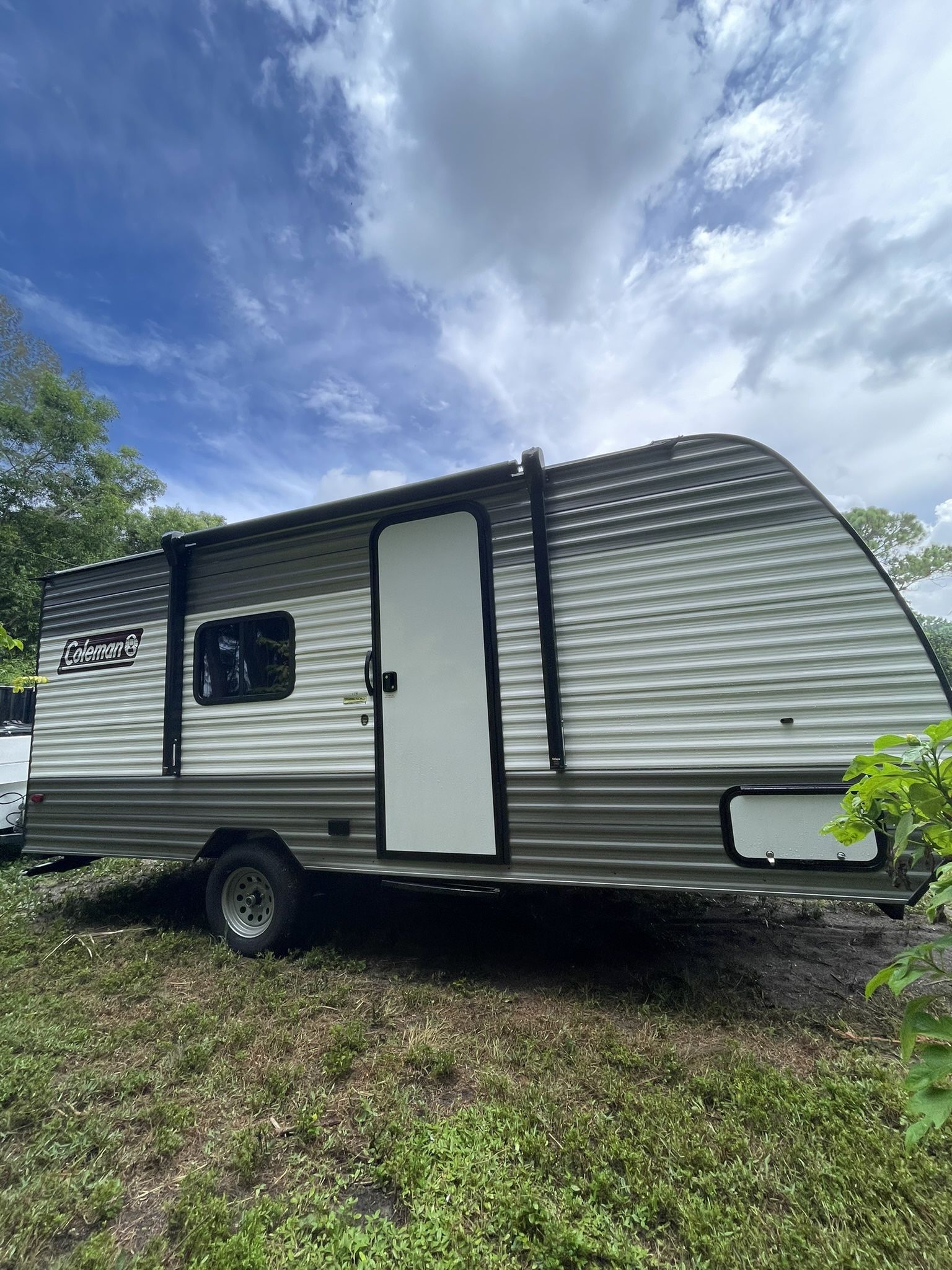 2024 Coleman Lantern 17r
