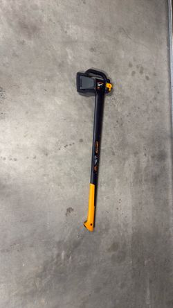 Fiskars X27 Splitting Axe