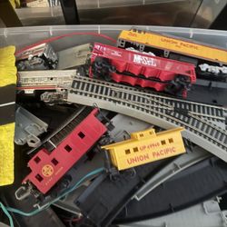 Electric Train Set With Tracks And Contollers