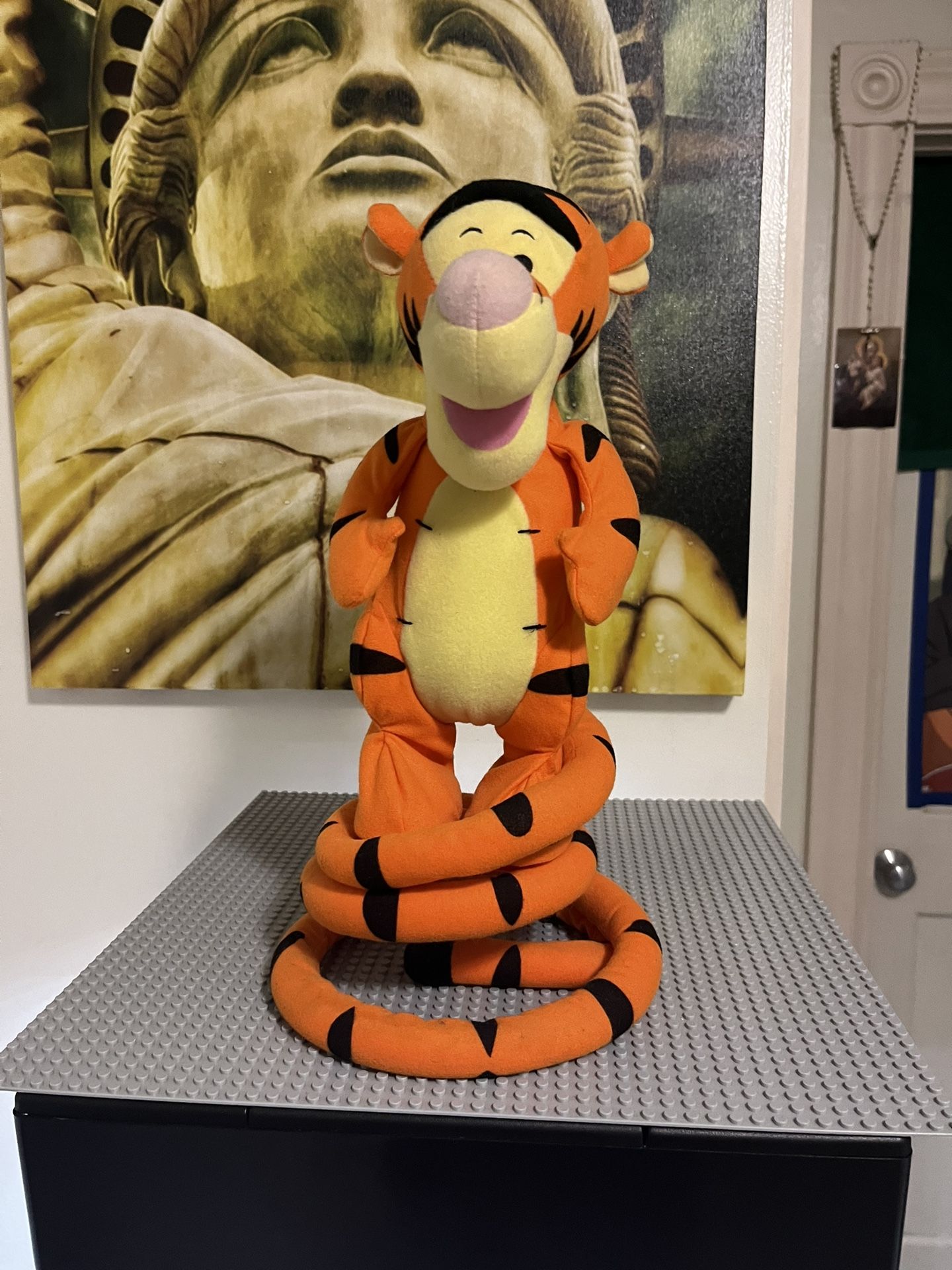 Fisher-Price Disney, 2005 Turbo Tail Tigger, Bounces/Sings/Talks,