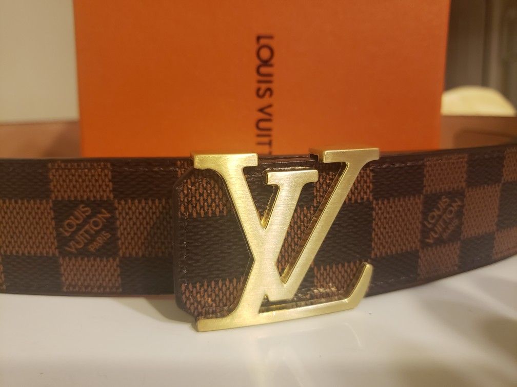 Louis Vuitton belt LV Initiales 20MM for Sale in Tinley Park, IL - OfferUp