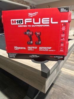 Brand New M18 Milwaukee drill kit