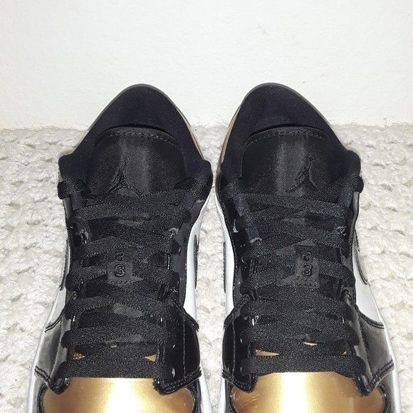 Air Jordan 1 Low 'Gold Toe' Size 11.5