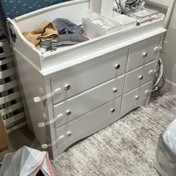Baby Dresser and Changing Station