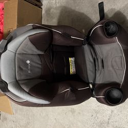 Car seat and shoe rack FREE