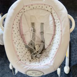 Baby Swing (Near New Condition) 