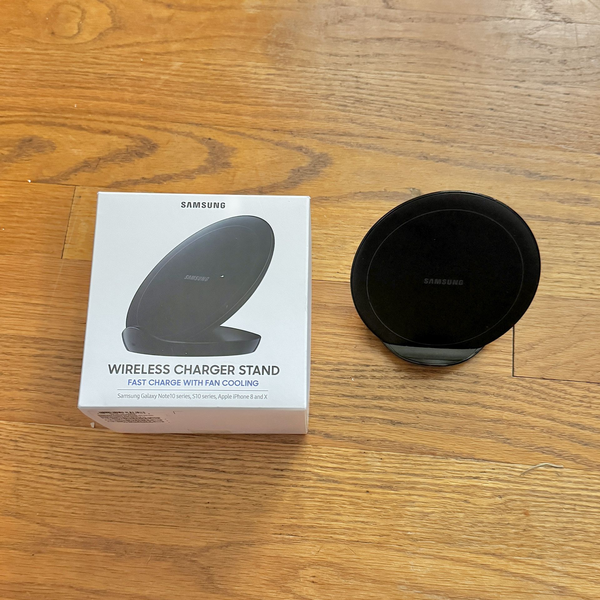 Samsung Wireless Fast Charger Stand