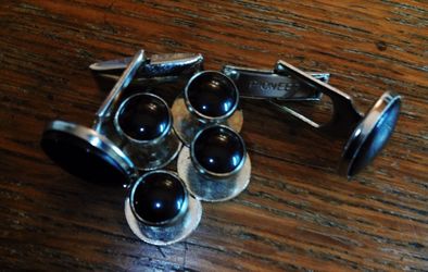 Vintage Pioneer Silvertone And Black Cufflinks With 4 Matching Tuxedo Shirt Studs