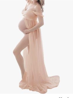 women maternity photo shoot gown and shorts size 16 / 18 pickup location Oakland Park N 95 .. Please Look Up Distance Before Contacting Me