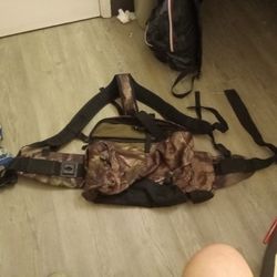 RealtreeHardwoodField line shoulder Strap fanny pack This is great for hunting fishing hiking