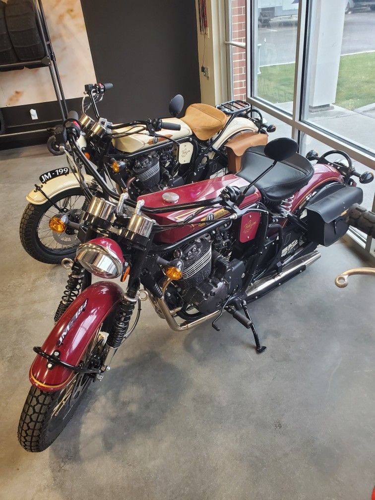 2023 JANUS MOTORCYCLES HALCYON 450S