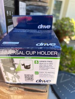Drive universal cupholder