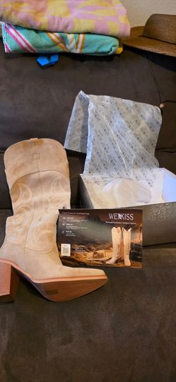Light tan (nude) knee high westetn boots