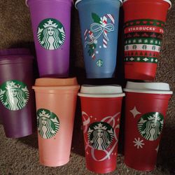 Starbucks cups bundle w lids