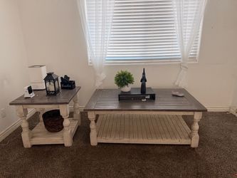 TV stand 60”