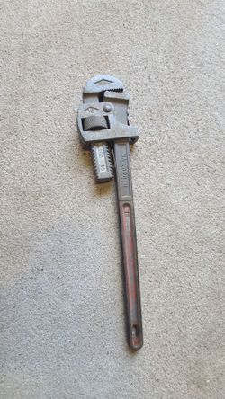 WALWORTH STILLSON 18 INCH VINTAGE PIPE WRENCH TOOL