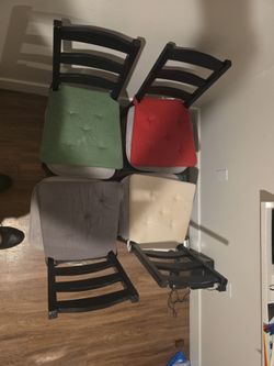 4 dinning chairs