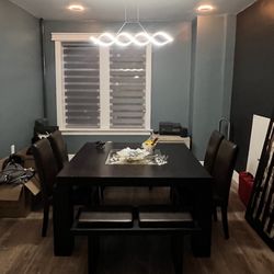 Dining Table Set