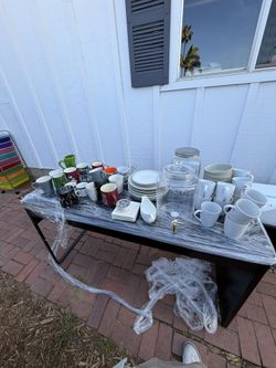 Mugs/Plates/Misc GREAT DEAL