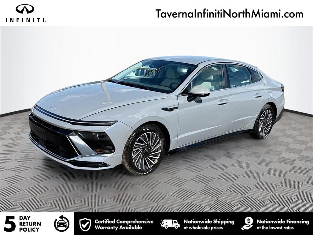 2025 Hyundai Sonata Hybrid