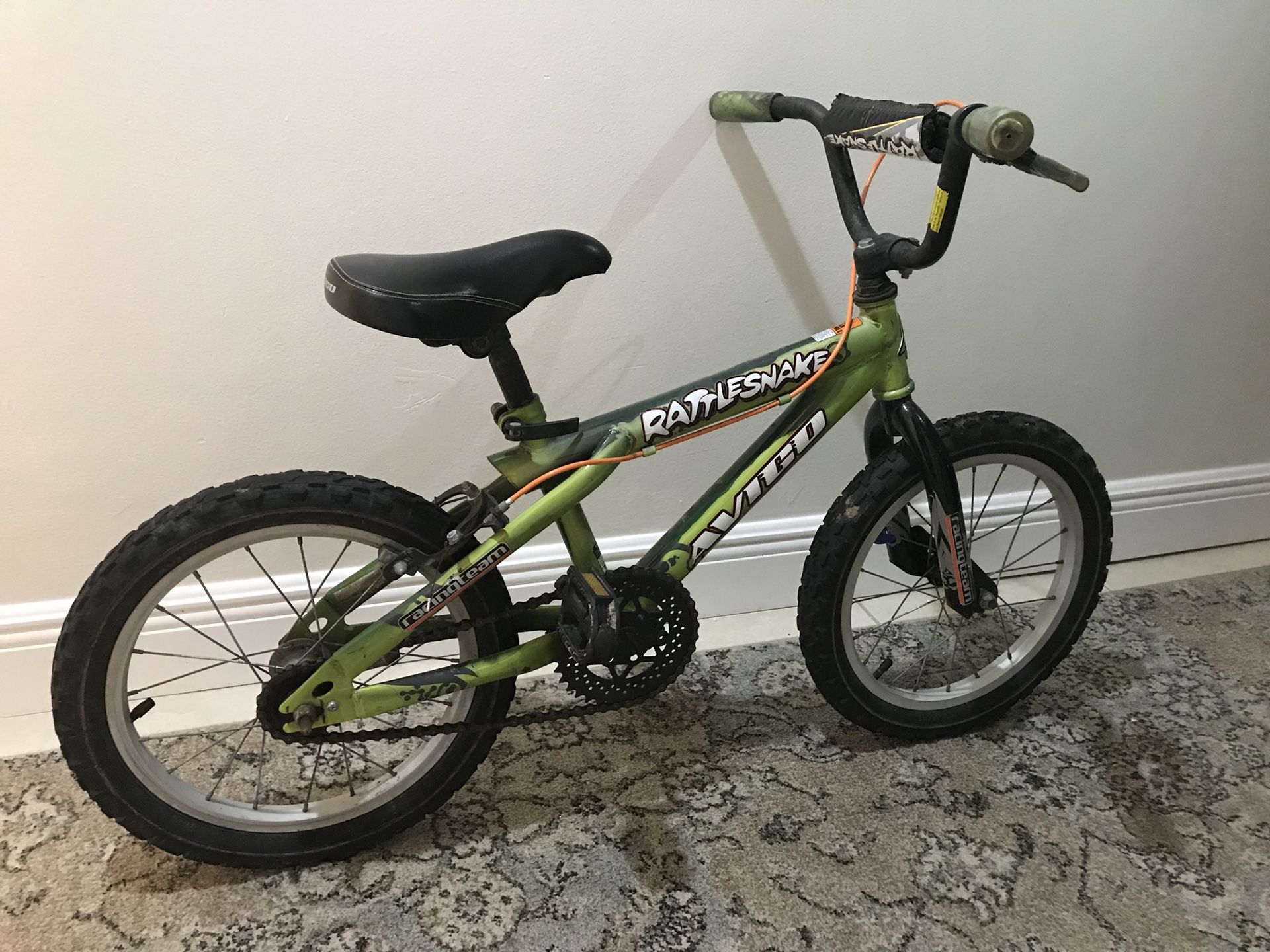 Avigo rattlesnake cheap bike