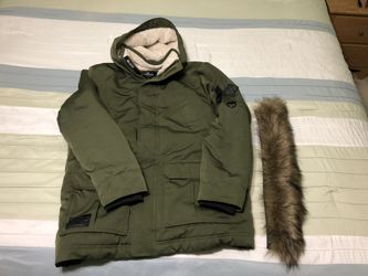 NEW Hollister RAIN/SNOW/WINTER Weather Jacket