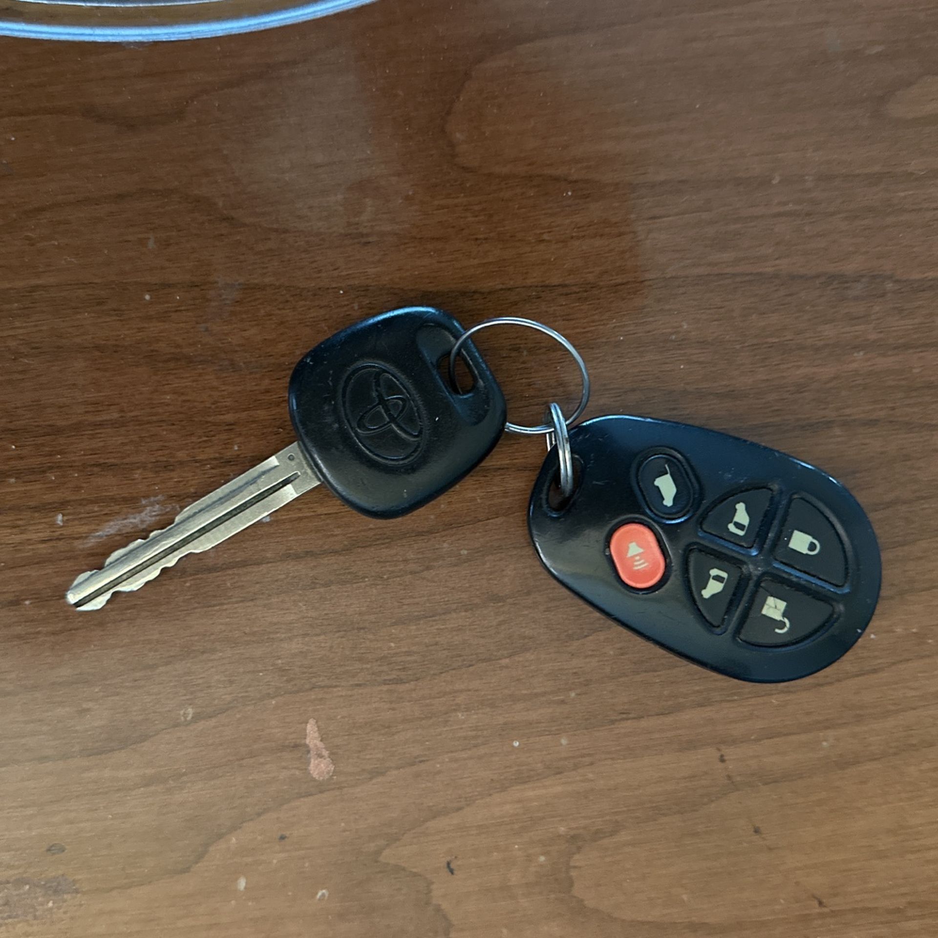 Toyota Siena Remote Key