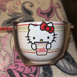 Hello Kitty Ramen Bowl With Chopsticks 