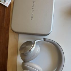 Bang & Olufsen Beoplay H95 Barely Used Headphones