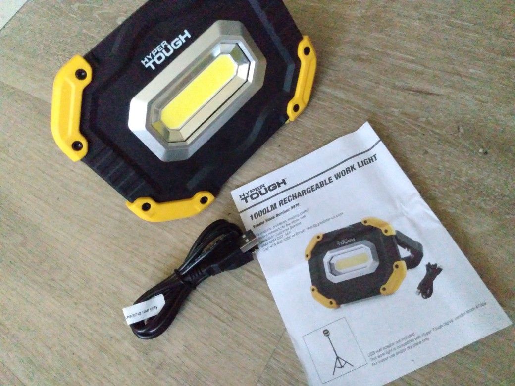 Hyper Tough ; 1000 LM Rechargeable Work Light