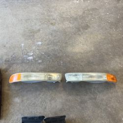 2006 GMC Sierra Turn Signal Lights