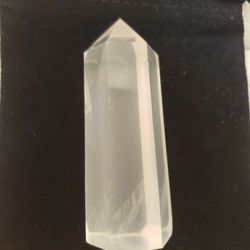 Natural Crystal Clear Quartz, Healing Stone. Measure 2.5 Cm Length 