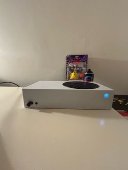 Xbox one series S ￼