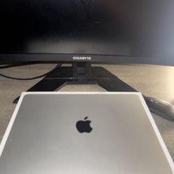 Apple - MacBook Air 13-inch Laptop - Apple M4 chip Built for Apple Intelligence - 16GB Memory - 256G