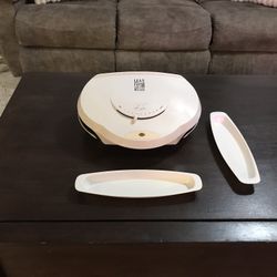Large George Foreman lean mean grilling machine, with two drip trays