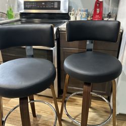 Modern Bar Stools – Set of 2 (Kept In Excellent Condition)