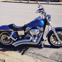 2006 DYNA LOWRIDER  HARLEY DAVIDSON