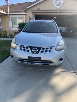 2014 Nissan Rogue Select